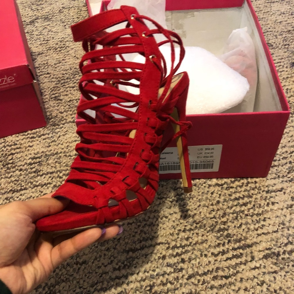 Red open toes pumps!!